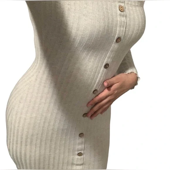 FASHION NOVA Off the shoulder mini dress Size S worn once - Picture 3 of 9